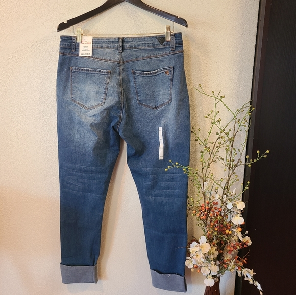 Red Bottoms Junior Jeans Size  15/16 - Picture 3 of 8